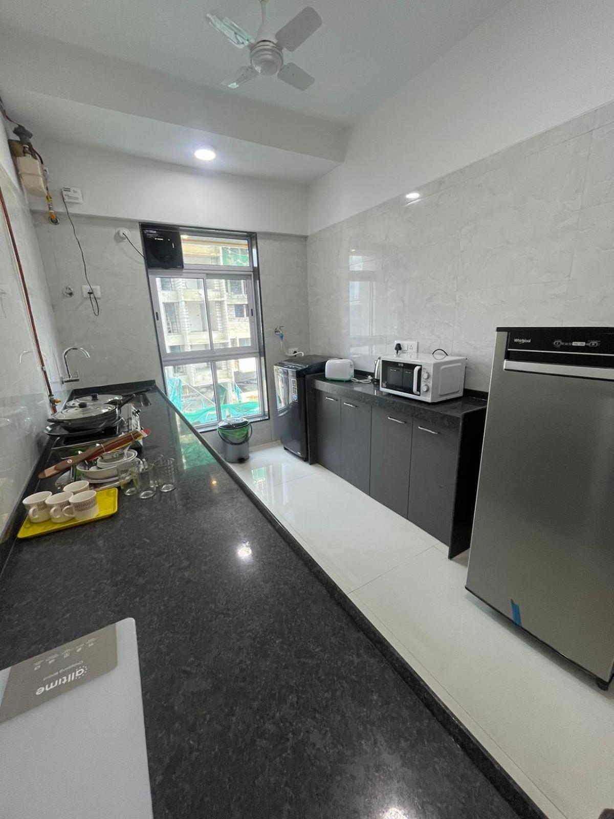 Hsquare Luxury Apartments Goregaon Bombay Extérieur photo